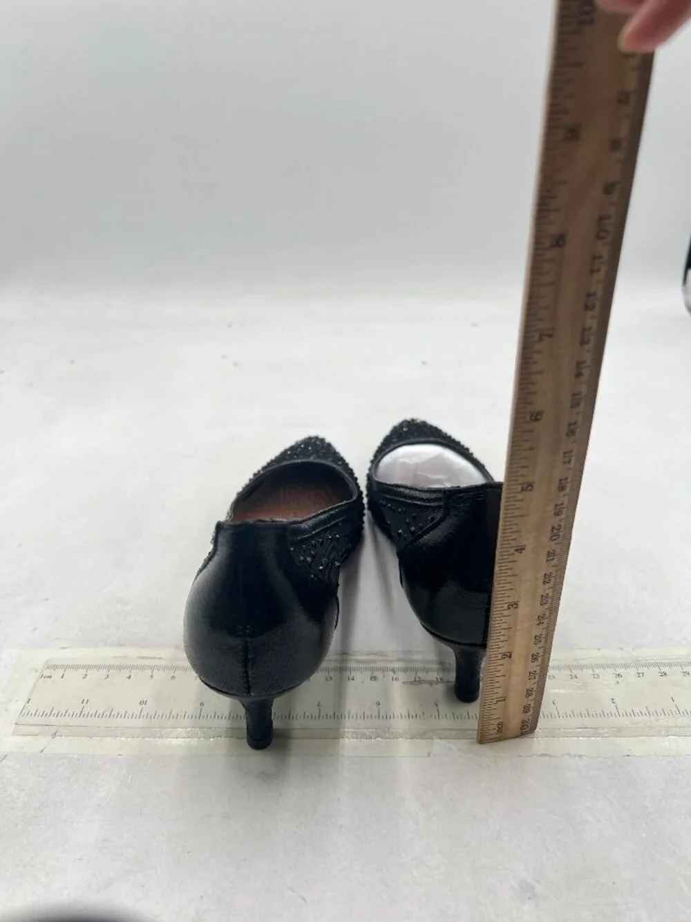 XYD black pointed